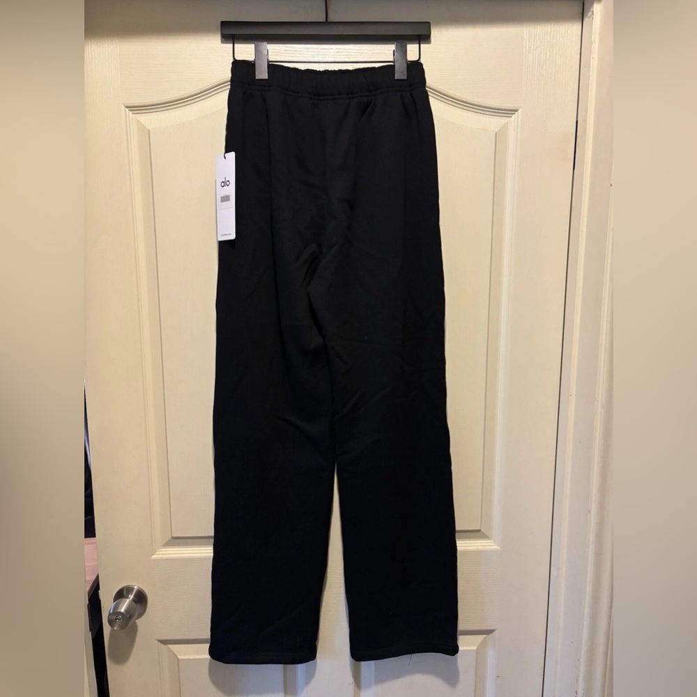 ALO Yoga Unisex “Accolade” Sweat Pant 31” Inseam (XS) *BESTSELLER AT ALO* - Picture 8 of 10
